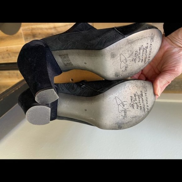 SOLD!!! John Fluevog Side Zip, Heeled Shoe, - Picture 10 of 10